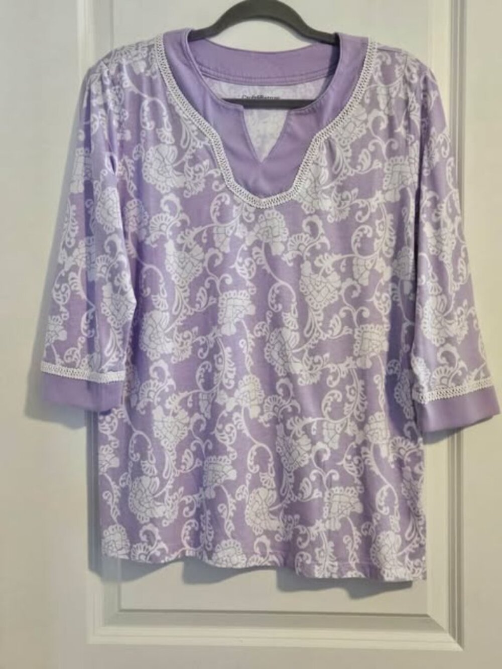 Croft & Barrow PXL Lavender Floral Scroll Top Lace Trim 3/4 Sleeve